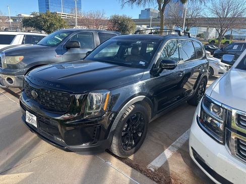 Used 2021 Kia Telluride SX w/ SX Prestige Package image 2
