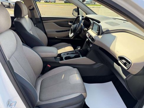 Used 2019 Hyundai Santa Fe SEL w/ Cargo Package image 18
