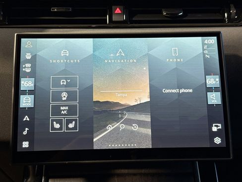 Used 2025 Land Rover Range Rover Evoque Dynamic SE image 31