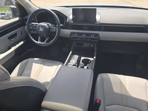 Used 2024 Honda Pilot Touring image 24
