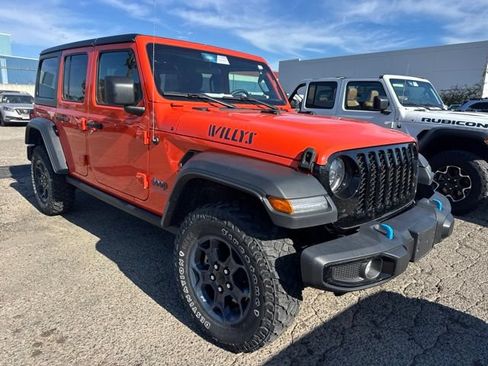 Used 2023 Jeep Wrangler Unlimited w/ Cold Weather Group AWD/4WD image 3