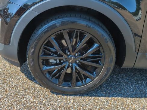 Used 2022 Kia Telluride SX w/ Towing Package FWD image 10