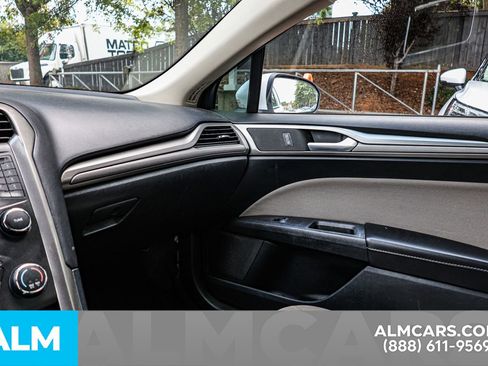 Used 2019 Ford Fusion S image 45