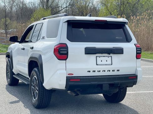 Certified 2025 Toyota 4Runner TRD Off-Road AWD/4WD image 14