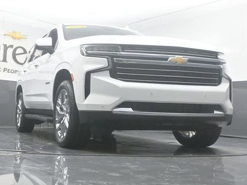 Used 2024 Chevrolet Tahoe LT w/ LT Signature Plus Package AWD/4WD image 3