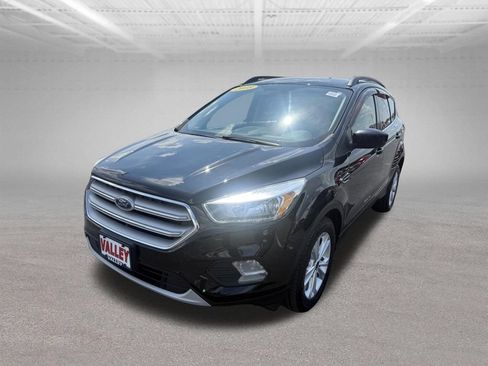 Certified 2018 Ford Escape SE w/ SE Sync 3 Package FWD image 12