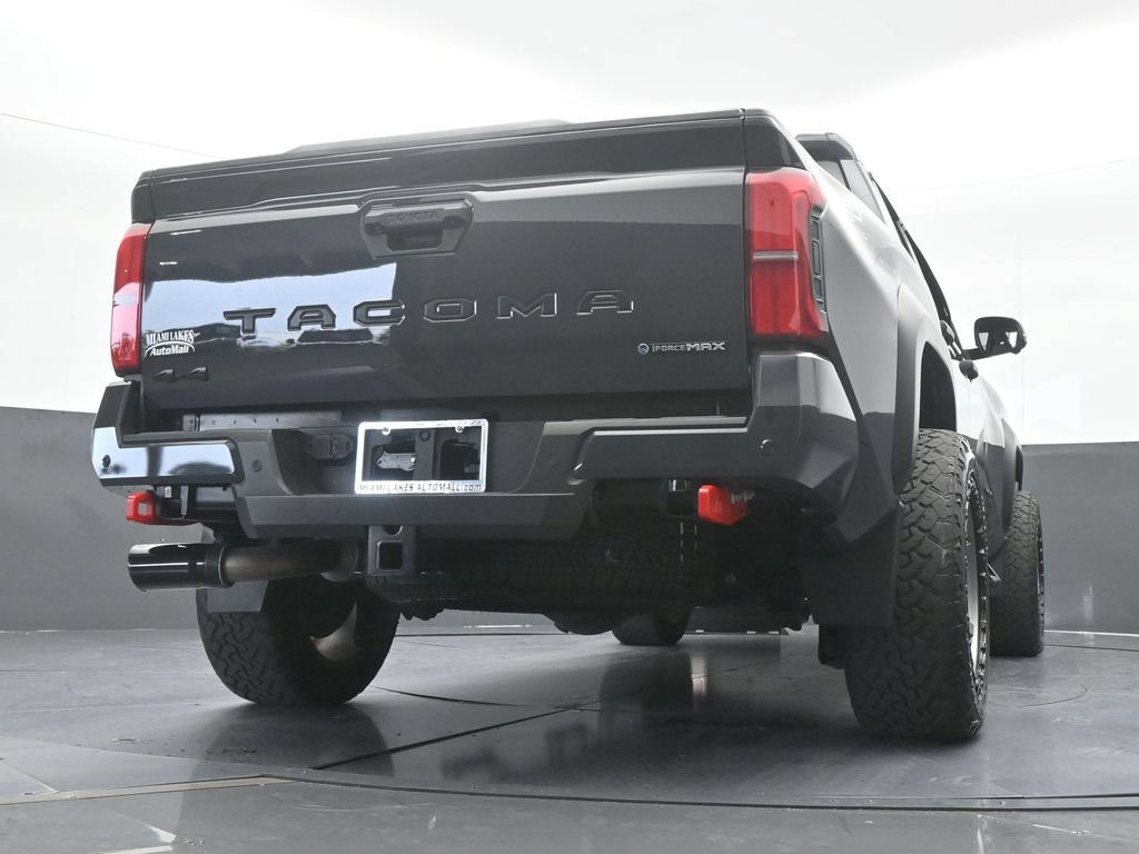 Used 2025 Toyota Tacoma TRD Off-Road w/ TRD Off Road Premium Package AWD/4WD image 68