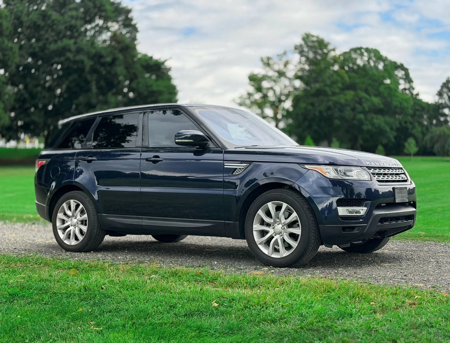 Used 2016 Land Rover Range Rover Sport HSE AWD/4WD image 11