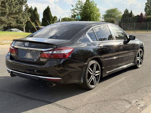 Used 2017 Honda Accord Sport image 5