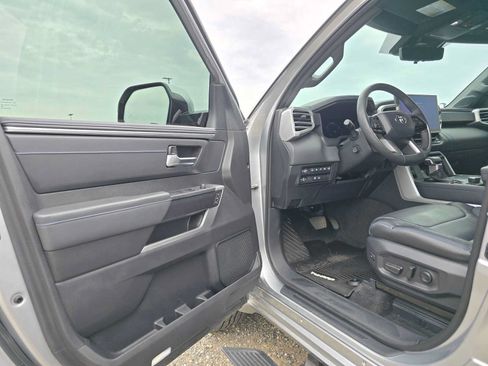 Used 2024 Toyota Tundra Platinum AWD/4WD image 19