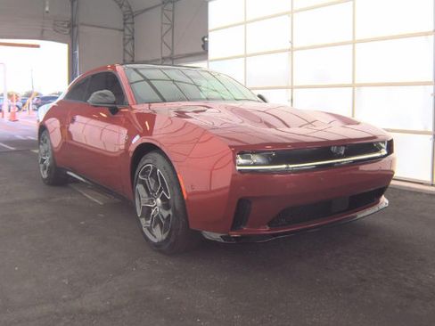 Used 2024 Dodge Charger Daytona R/T w/ Plus Group AWD/4WD image 10