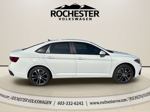 Used 2026 Volkswagen Jetta Sport FWD image 11