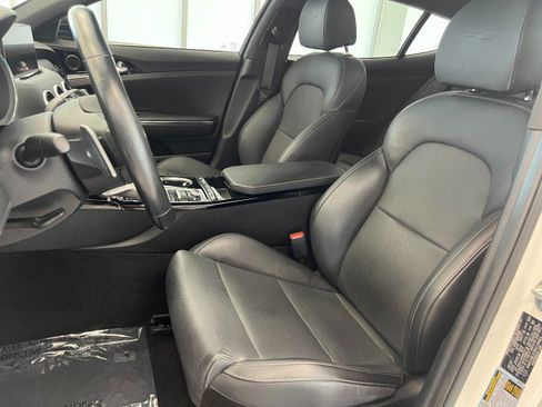 Used 2022 Kia Stinger GT-Line AWD/4WD image 10