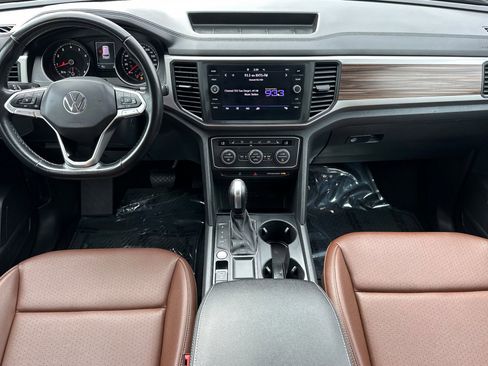 Used 2021 Volkswagen Atlas SE w/ Towing Package image 15