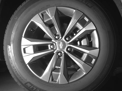 Used 2025 Chevrolet Equinox LT image 13