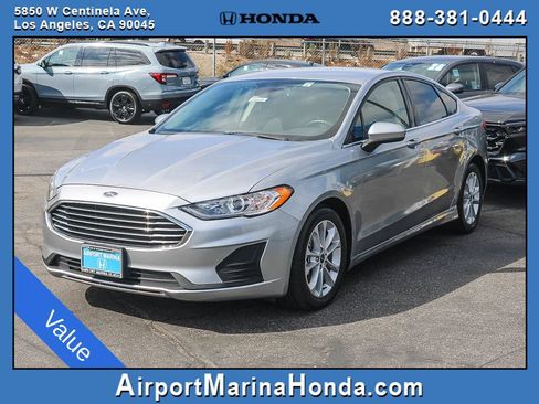 Used 2020 Ford Fusion SE FWD image 5