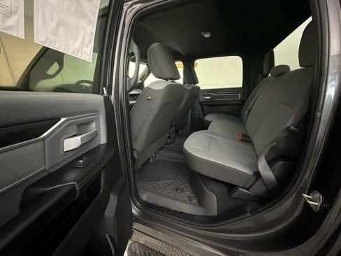 Used 2022 RAM 2500 Big Horn AWD/4WD image 15