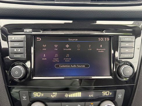 Used 2020 Nissan Rogue Sport SL image 21