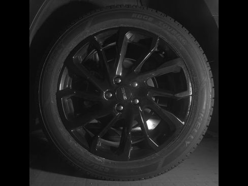 Certified 2024 GMC Terrain SLT w/ Infotainment Package II AWD/4WD image 11