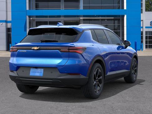 New 2026 Chevrolet Equinox EV LT image 4
