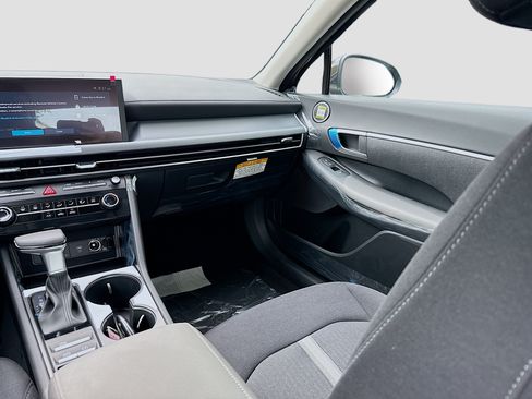 New 2026 Hyundai Sonata SE FWD image 16