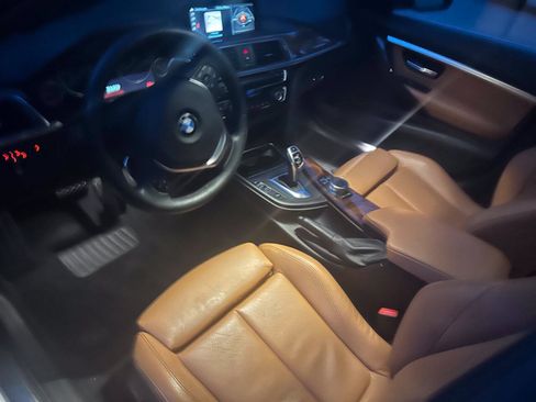 Used 2018 BMW 330i xDrive Sedan w/ Premium Package AWD/4WD image 31