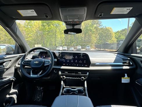 New 2026 Chevrolet Traverse LT FWD image 31