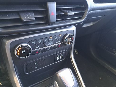 Certified 2021 Ford EcoSport SES image 12