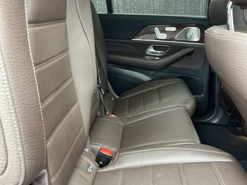Used 2022 Mercedes-Benz GLS 450 4MATIC image 23