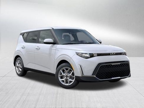 New 2025 Kia Soul LX w/ LX Technology Package image 8