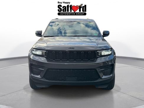 New 2025 Jeep Grand Cherokee 4WD image 8