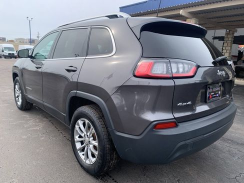 Used 2019 Jeep Cherokee Latitude Plus w/ Comfort/Convenience Group image 5