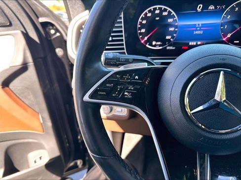 Used 2024 Mercedes-Benz GLE 450 4MATIC w/ Driver Assistance Package image 13