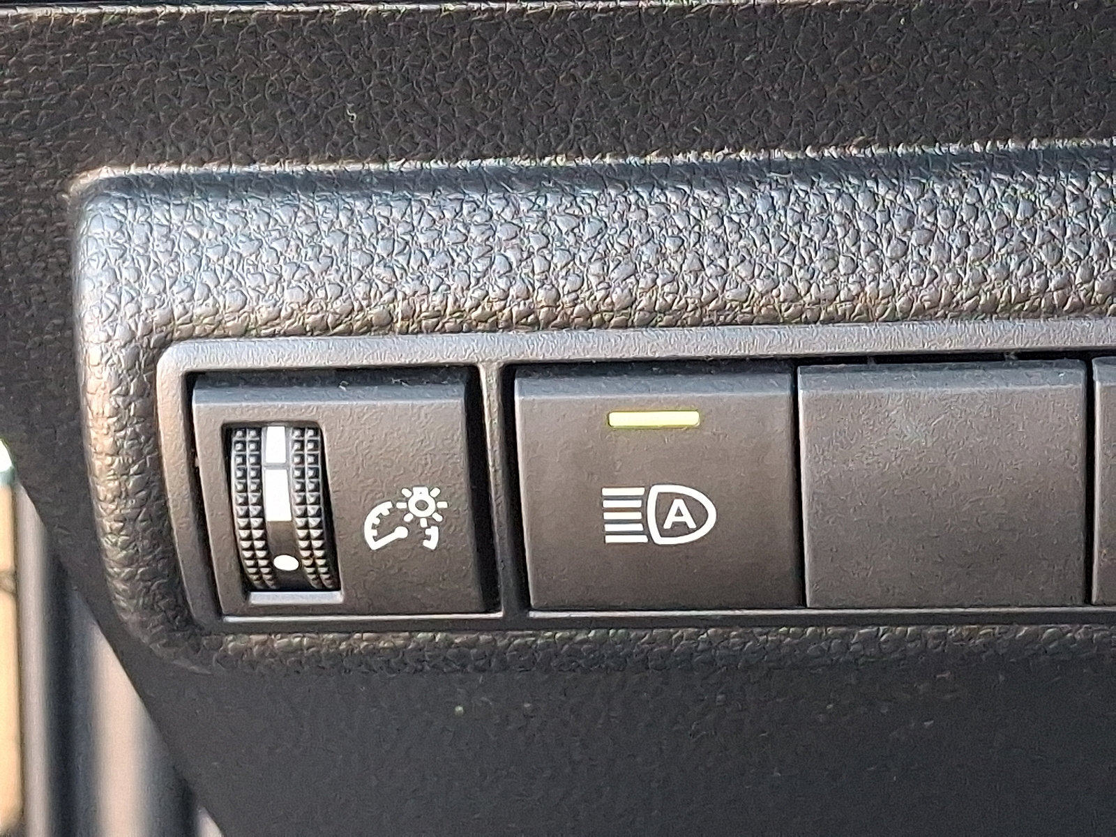 Certified 2025 Toyota Corolla LE AWD/4WD image 24
