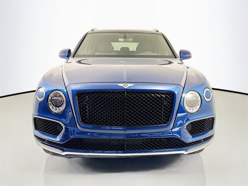 Certified 2019 Bentley Bentayga image 2