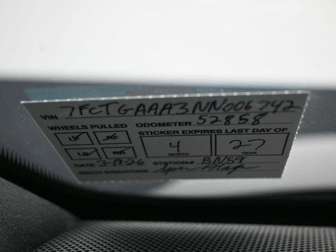 Used 2022 Rivian R1T Adventure image 9