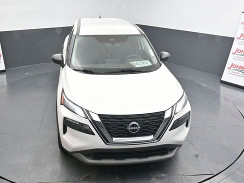 Used 2023 Nissan Rogue S image 11
