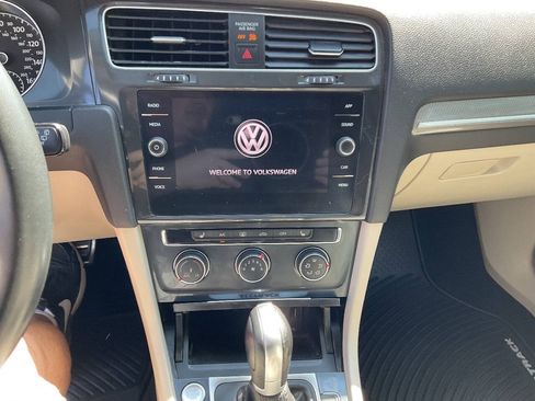Used 2019 Volkswagen Golf Alltrack SE AWD/4WD image 16