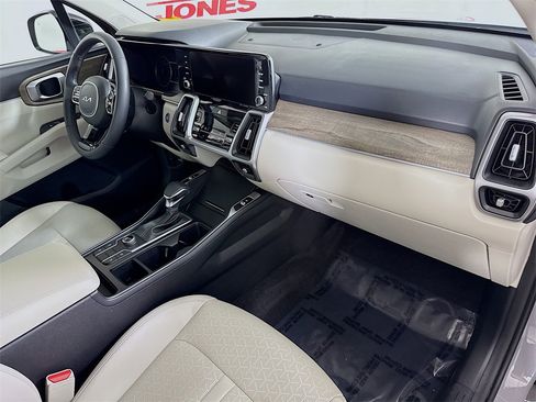 Used 2022 Kia Sorento S w/ Panoramic Sunroof Package image 34