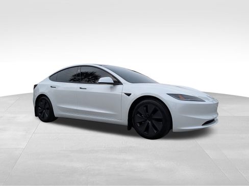 Used 2025 Tesla Model 3 Long Range image 1