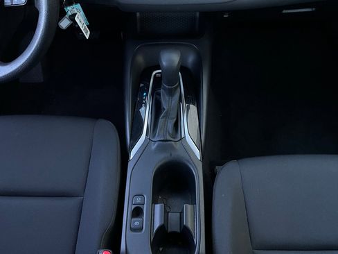 Used 2025 Toyota Corolla LE image 14