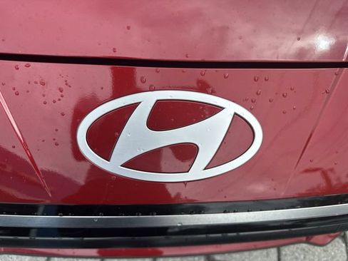 Used 2025 Hyundai Elantra SEL FWD image 10
