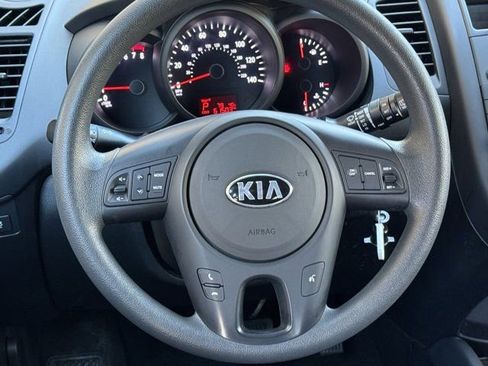 Used 2013 Kia Soul image 16