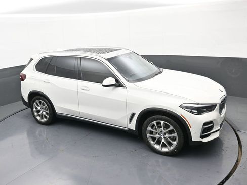 Used 2023 BMW X5 xDrive40i w/ Premium Package image 29