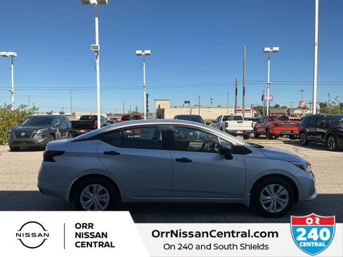 Used 2025 Nissan Versa S w/ Trunk Package FWD image 4