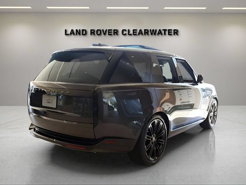 New 2025 Land Rover Range Rover SE AWD/4WD image 4