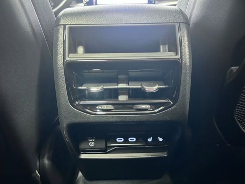 New 2026 Jeep Grand Cherokee Limited AWD/4WD image 21