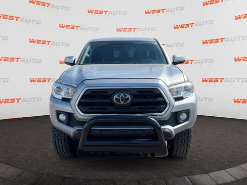 Used 2019 Toyota Tacoma SR5 AWD/4WD image 8
