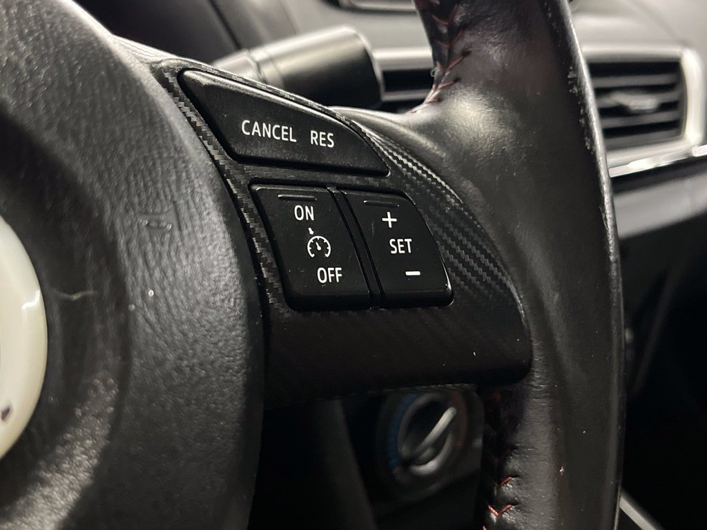 Used 2014 MAZDA MAZDA3 i Touring FWD image 23