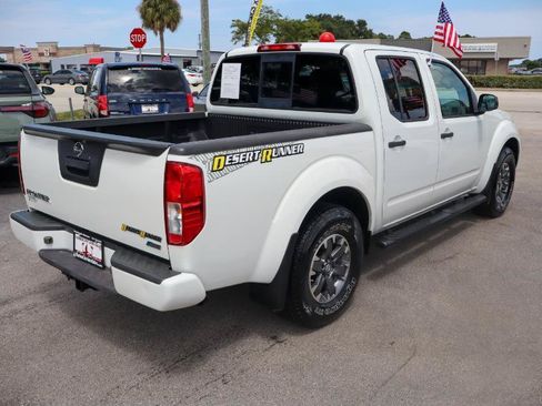 Used 2018 Nissan Frontier SV RWD image 6